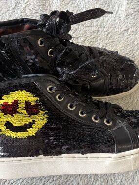 Steve Madden black Sequin kids High-Top Sneakers with Yellow Smiley Accent sz 2